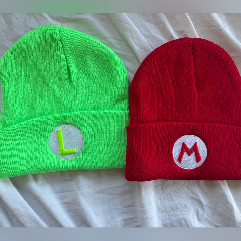 Mario and Luigi beanie set red and green super Mario bros style Nintendo - Picture 1 of 1